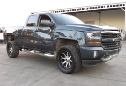 2017 Chevrolet Silverado 1500 - Image 4