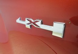 2016 GMC Canyon - Image 16