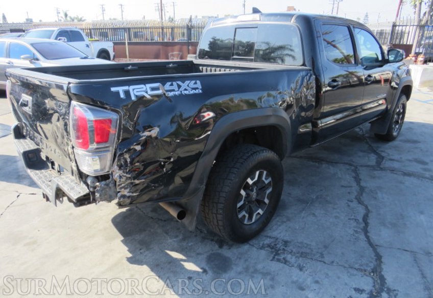 2017 Toyota Tacoma - Image 8