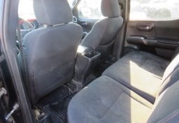 2017 Toyota Tacoma - Image 29