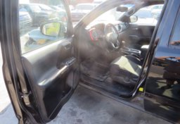 2017 Toyota Tacoma - Image 21