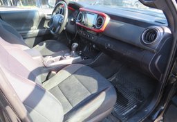 2017 Toyota Tacoma - Image 26