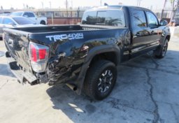 2017 Toyota Tacoma - Image 8