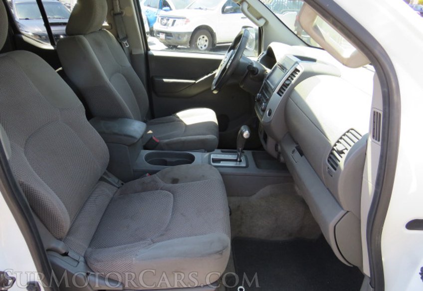 2014 Nissan Frontier - Image 25