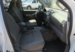 2014 Nissan Frontier - Image 29