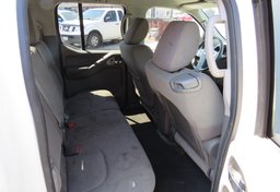 2014 Nissan Frontier - Image 31