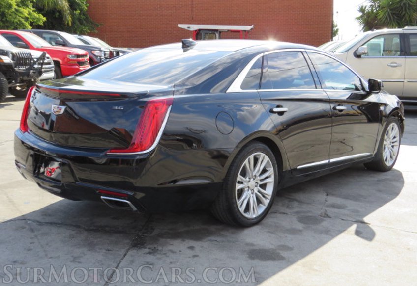 2018 Cadillac XTS - Image 7