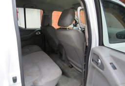 2016 Nissan Frontier - Image 24