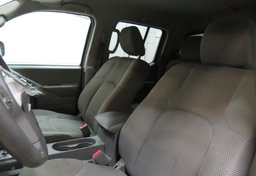 2016 Nissan Frontier - Image 22