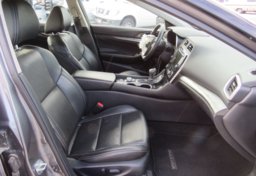 2020 Nissan Maxima - Image 26