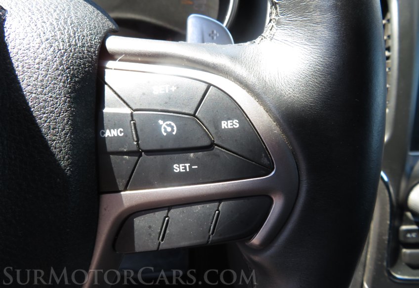 2017 Jeep Grand Cherokee - Image 27