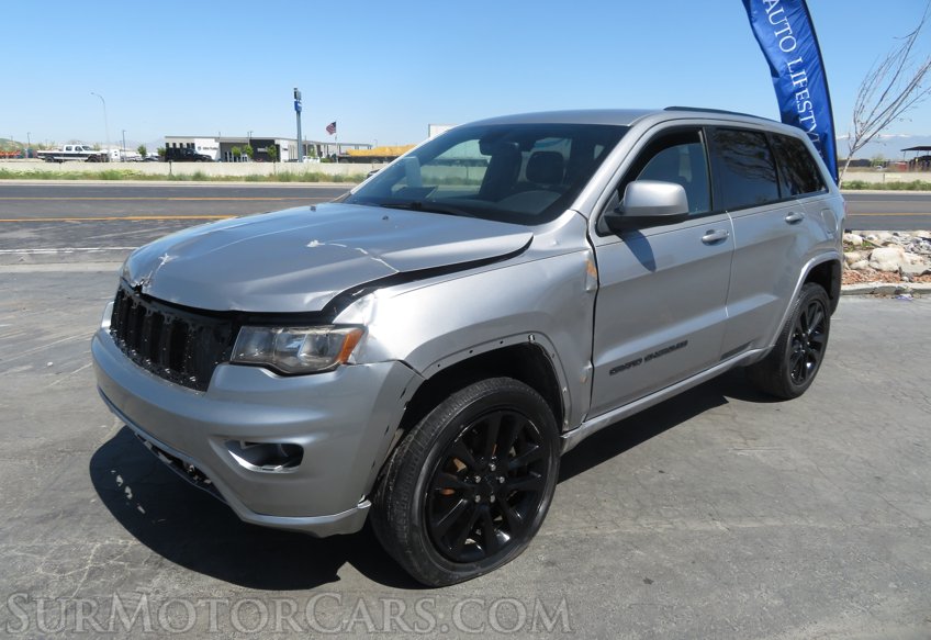 2017 Jeep Grand Cherokee - Image 2