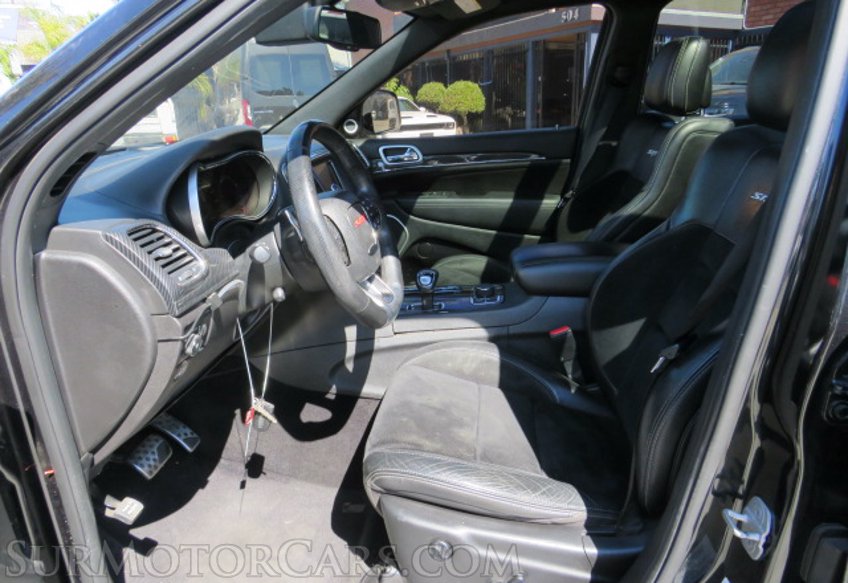 2014 Jeep Grand Cherokee - Image 24