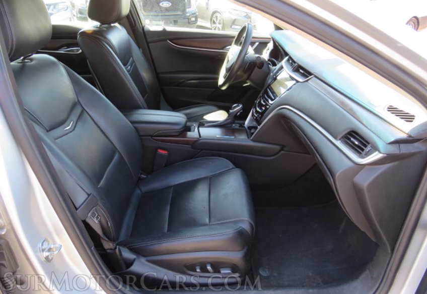 2019 Cadillac XTS - Image 29