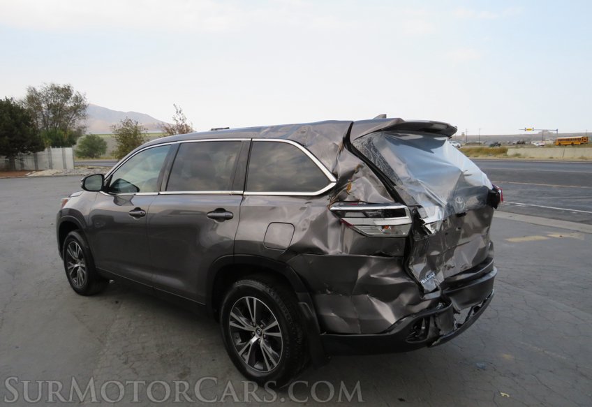2019 Toyota Highlander - Image 6