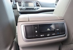 2019 Toyota Highlander - Image 35
