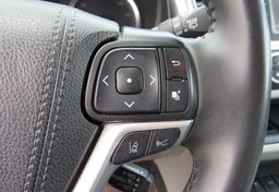 2019 Toyota Highlander - Image 31