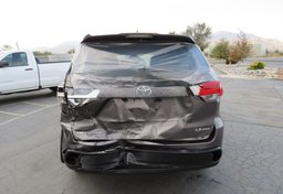 2019 Toyota Highlander - Image 11
