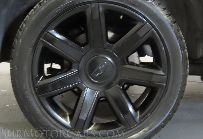 2016 Cadillac Escalade - Image 13