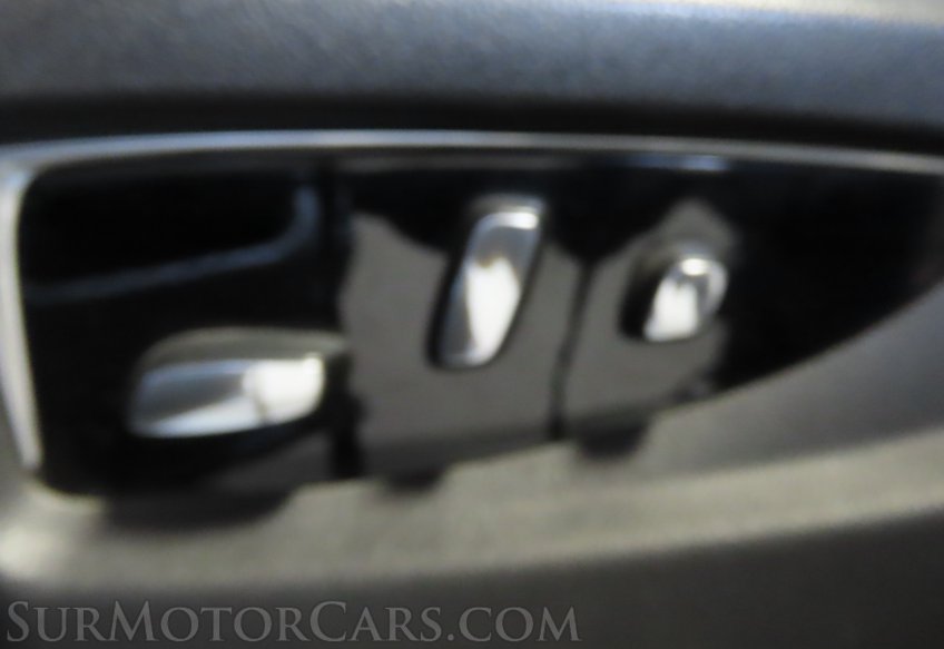 2016 Cadillac Escalade - Image 30