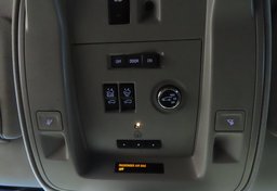 2016 Cadillac Escalade - Image 32