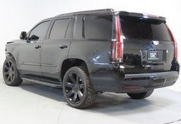 2016 Cadillac Escalade - Image 9