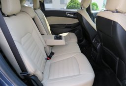 2019 Ford Edge - Image 29