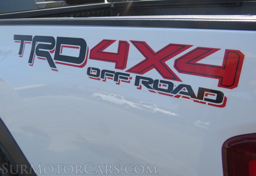 2019 Toyota Tacoma 4WD - Image 18