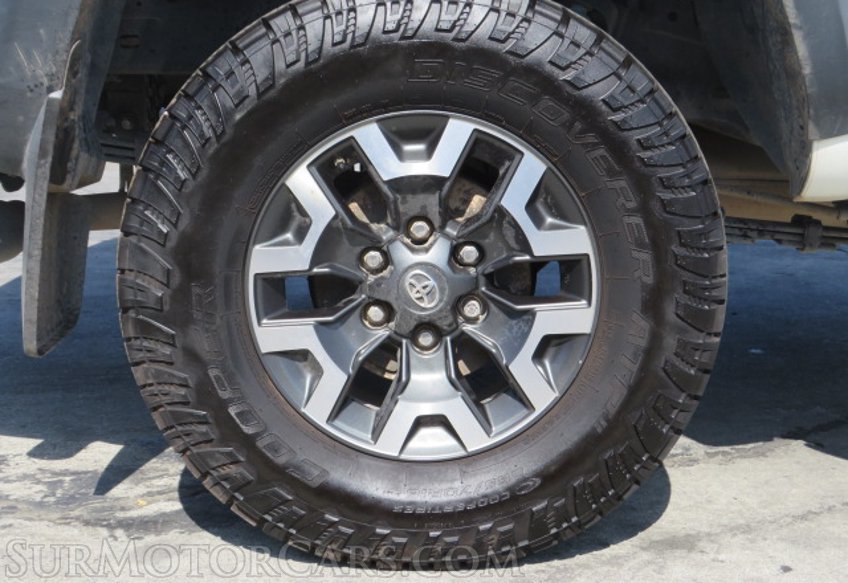 2019 Toyota Tacoma 4WD - Image 23