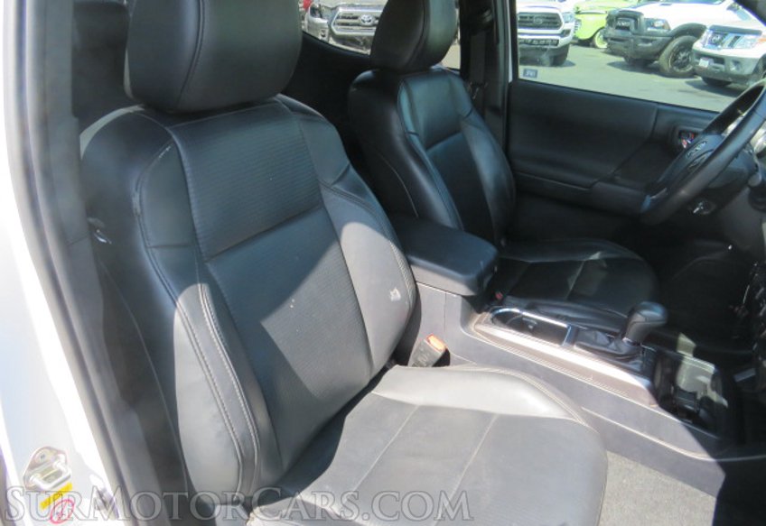 2019 Toyota Tacoma 4WD - Image 31