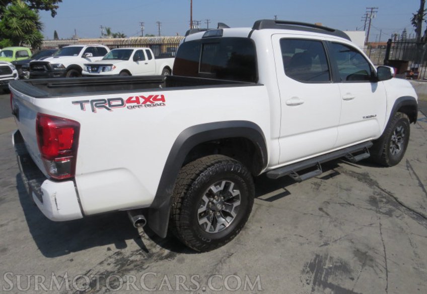 2019 Toyota Tacoma 4WD - Image 8