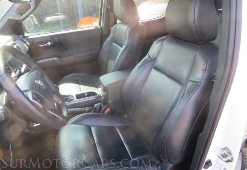 2019 Toyota Tacoma 4WD - Image 30