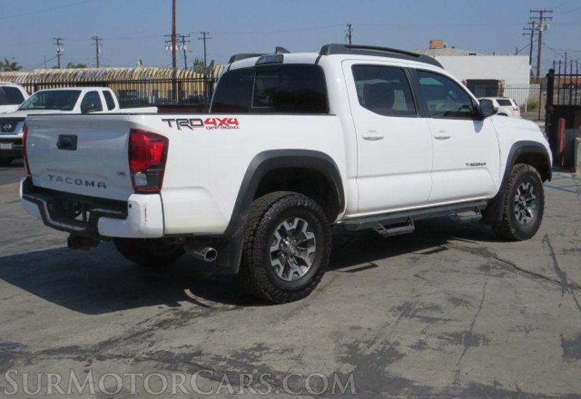 2019 Toyota Tacoma 4WD - Image 10