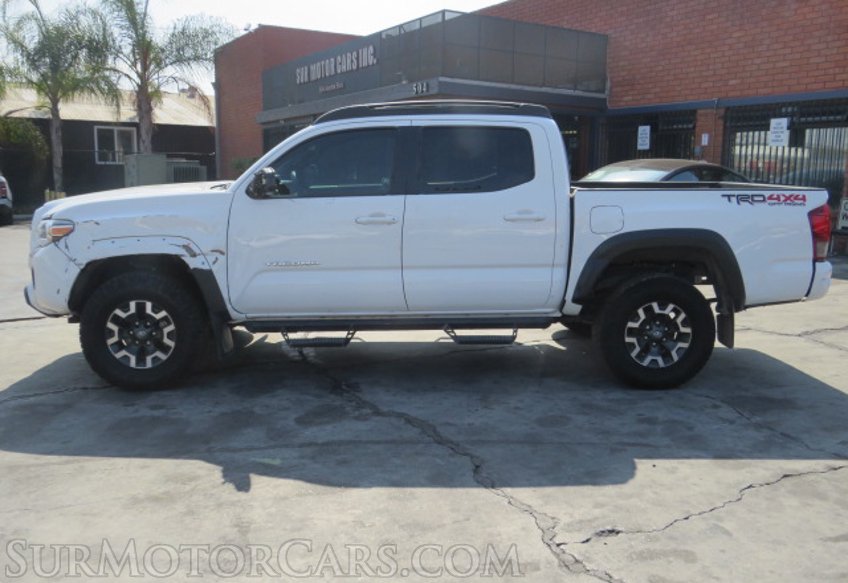 2019 Toyota Tacoma 4WD - Image 6