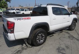 2019 Toyota Tacoma 4WD - Image 8