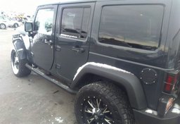 2017 Jeep Wrangler Unlimited - Image 3