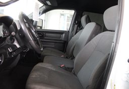 2023 Ram 3500 - Image 30