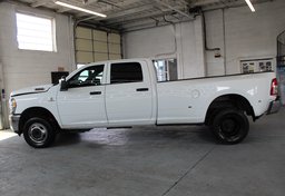 2023 Ram 3500 - Image 9