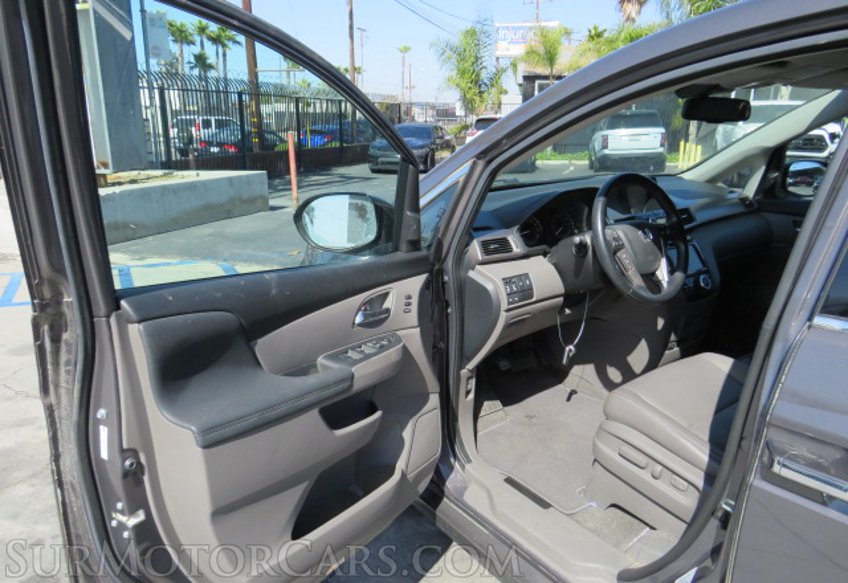 2016 Honda Odyssey - Image 20