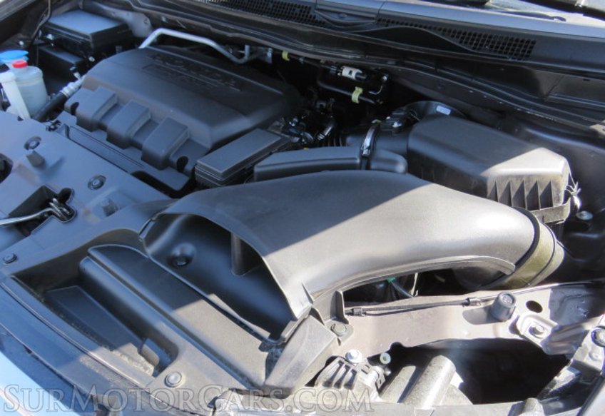 2016 Honda Odyssey - Image 61