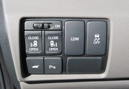 2016 Honda Odyssey - Image 47