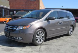 2016 Honda Odyssey - Image 3