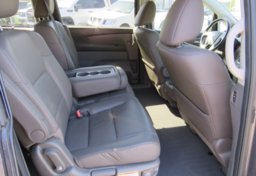 2016 Honda Odyssey - Image 28