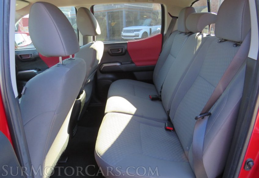 2022 Toyota Tacoma 4WD - Image 31