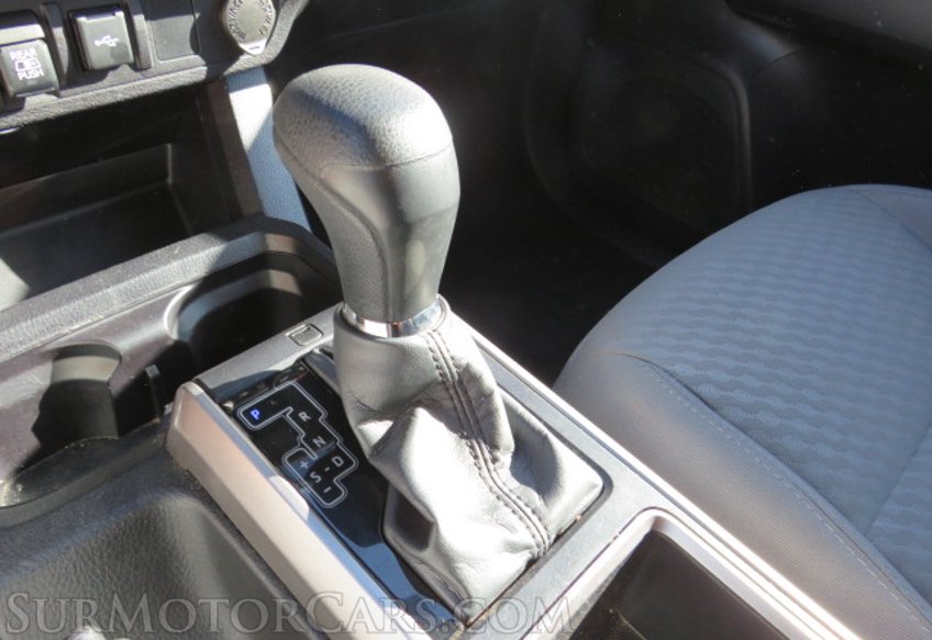 2022 Toyota Tacoma 4WD - Image 38