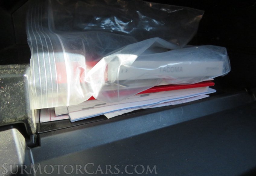 2022 Toyota Tacoma 4WD - Image 48