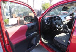 2022 Toyota Tacoma 4WD - Image 21