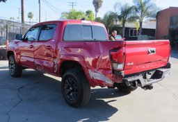 2022 Toyota Tacoma 4WD - Image 10