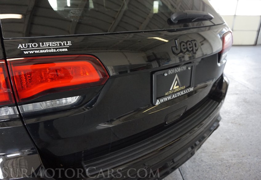 2018 Jeep Grand Cherokee - Image 21