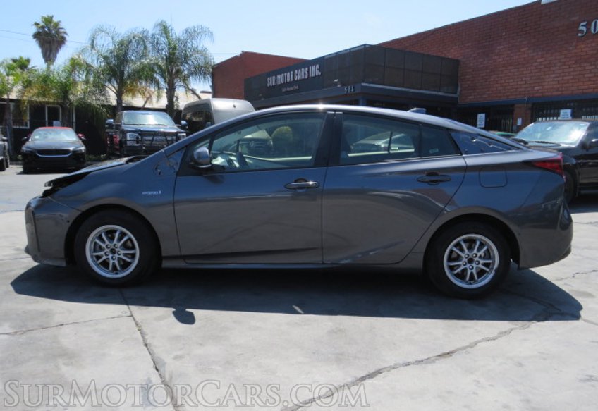 2022 Toyota Prius - Image 11